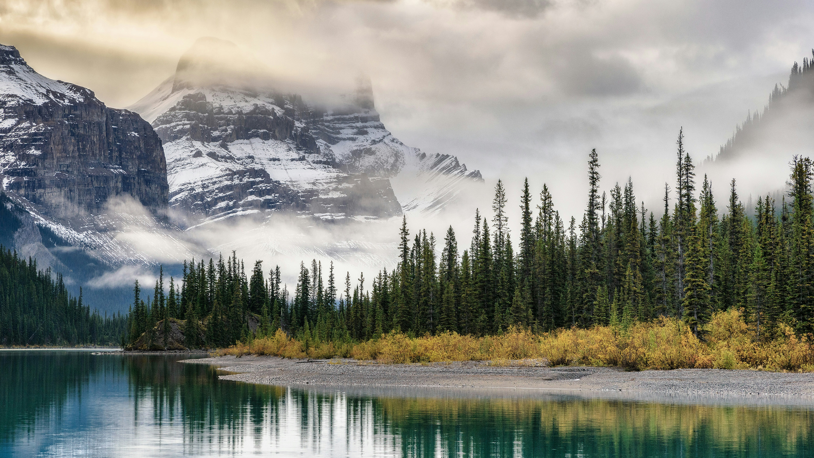 Signature: Canada's Rocky Mountains, Banff & Indigenous Traditions - 9 Days