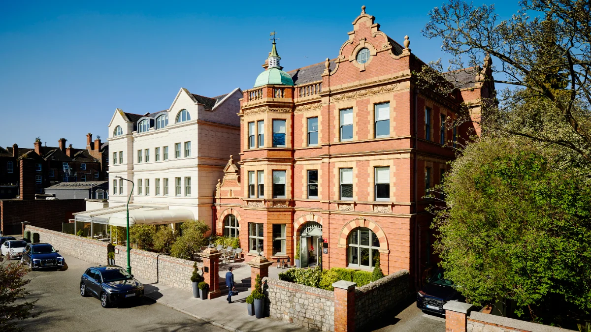 Signature: Ireland's Dublin, Killarney & the Cliffs of Moher - 9 Days