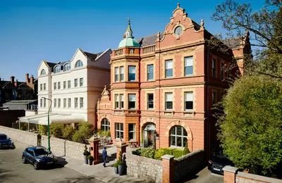 Signature: Ireland's Dublin, Killarney & the Cliffs of Moher - 9 Days