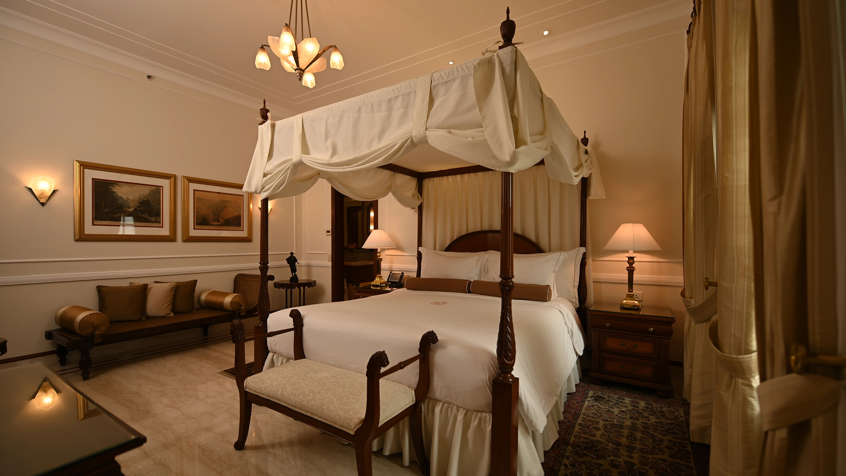 Signature: India & Nepal, Taj Mahal, Ganges & Himalayas - 16 Days